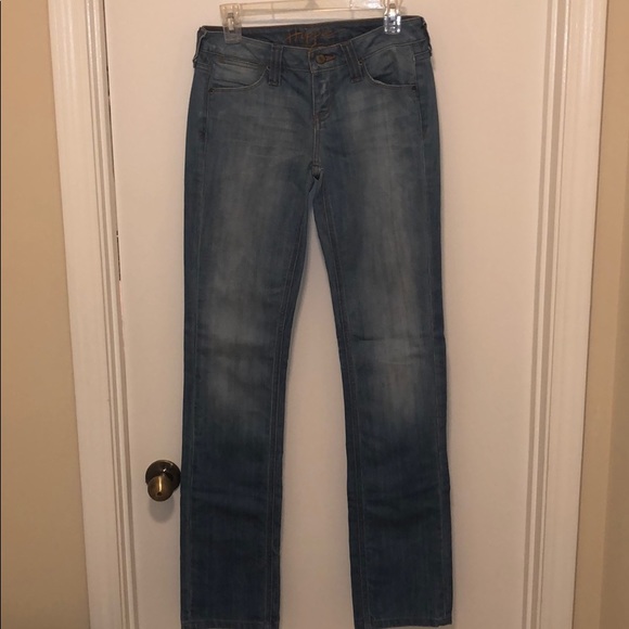 hippie Denim - Wide leg, light denim by Hippie perfect jeans!